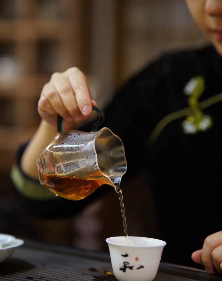 果洛藏族自治州如何约到鸡公司/果洛藏族自治州咋约得便宜的鸡怎么约/约的鸡公司fds